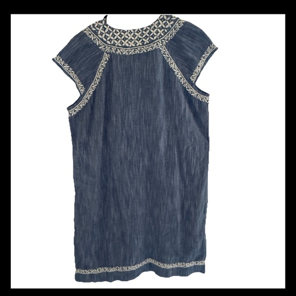 Roller Rabbit | Faith Chambray Embroidered Shift Dress Size Large - Picture 5 of 10